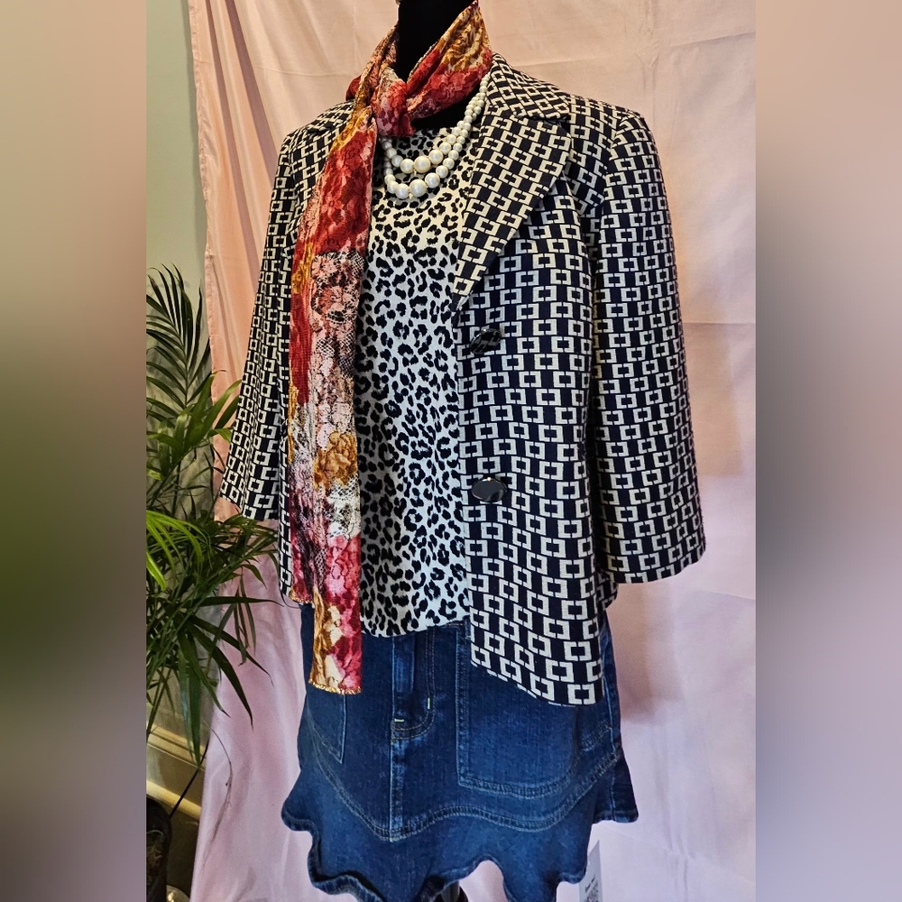 Ann Taylor LOFT Geometric Wool Blend Double Breasted Jacket Size 8 - Picture 4 of 12